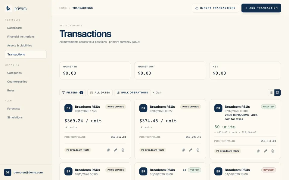 The Prisvera transactions view: trades, dividends and movements in one calm list.